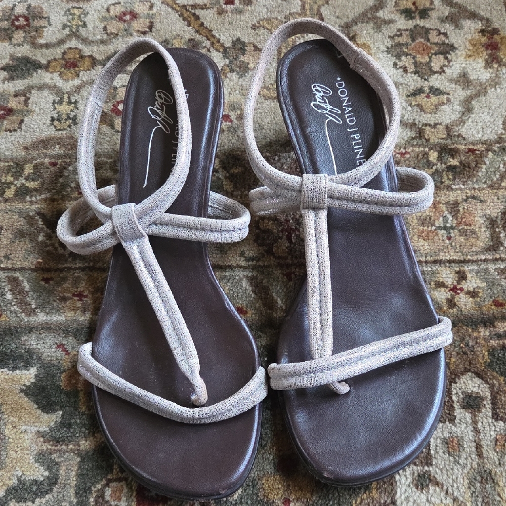 Donald J. Pliner Women's Silc Sandals